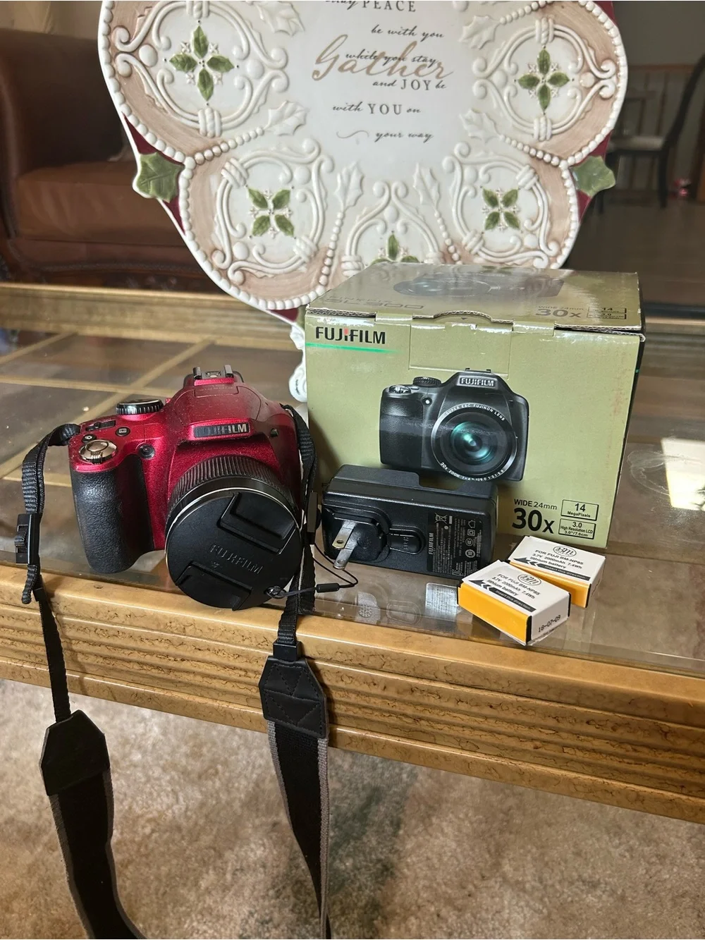 Rare Red Fujifilm FinePix SL300 14 Mega Pixel 30x Zoom Digital Camera w Sd card